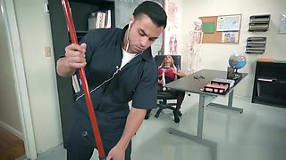 Brazzers - Big Tits At School - Washing Her