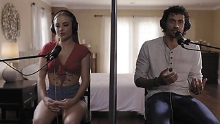 Anna Claire Clouds & Alex Jones engage in a steamy blind date & get down and dirty