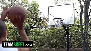 Therealworkout - ball girl (Alexis Rodriguez) gets banged hard