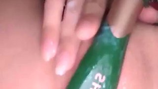 Pinaysweetpussy fucked herself and squirted with a hairbrush, ugh