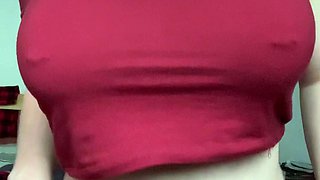 Big boob brunette masturbates on webcam
