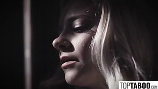 Daddy fucks sexy stepdaughter Riley Star hard - legs on shoulders & creampie