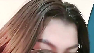 Amateur teen footage masturbating to squirt