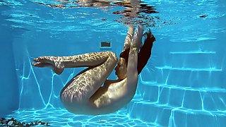 Shy tight perfect babe swimming gymnastics