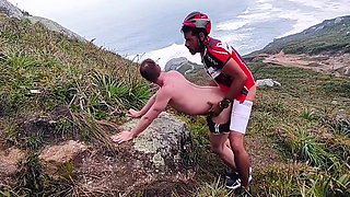 Turista Xiou Na Pica Do Ciclista Na Praia Em Florianopolis 14 Min