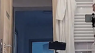 Sexy Wife Shaves Her Pussy Hair.