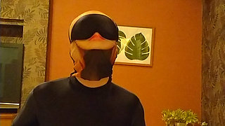 I wore a beautiful girl mask and masturbated in tights all over my body.