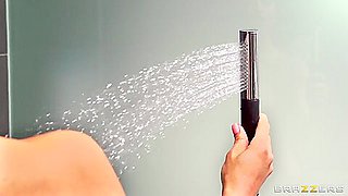 Veronica takes a shower and sucks dick well