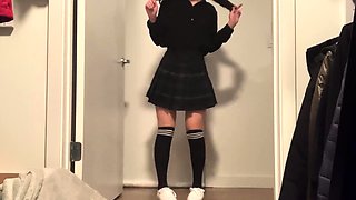 Webcam fun mature brunette with toys cum on cam
