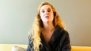 Webcam busty blonde stripped covered by oil anal masturbate