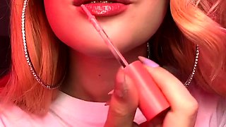 Hot redhead babe close up toying