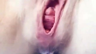 Jessi Rubbing Her Used up Cunt