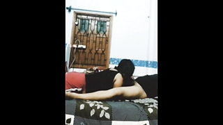 indian gf riding and moaning viral mms