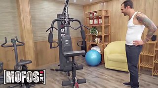 (Alex Legend, Ember Snow) - tiny fitness perv - mofos