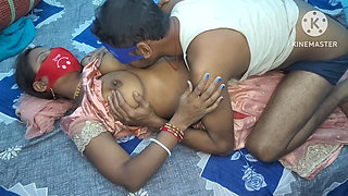 Indian village bhabhi ne Apne devar dudh pilaya iske bad FIR chut chudwai kabhi dogi style mein to kabhi Hindi style mein