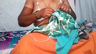 Tamil House Wife Hot Romantic Sex in Bedroom
