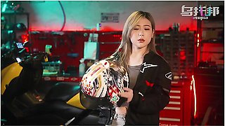 Biker Girl Gets A Huge Load Of Cum In Her Pink Pussy - Psychoporn