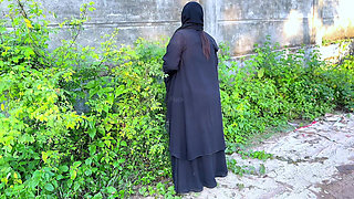 Big Ass Muslim Hijab Stranger From Street in Saudi Arabia - Real Arabian Ethnicity