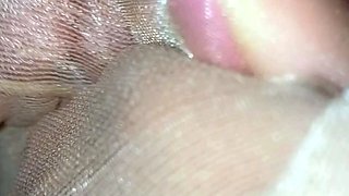 Amateur Foot Fetish Girlfriend Sucks and gives a Footjob