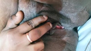 Mallu Desi Horny Indian Babe Is so Horny with Her Pussy
