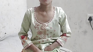 Cute step sister ko nanga kar ke bathroom me chod diya
