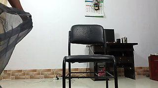 Desi girl hoti noti denci