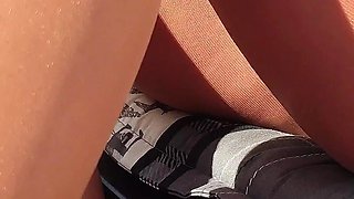 Glossy Nylon Footjob Im Garten