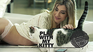 21 Naturals - Smoking Hot Shona River Gets Her Feet Showered with Hot Cum After Some Fun