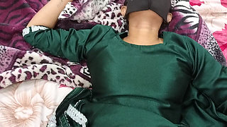 Muslim girl's ass with her thick cock in Oyo Hotel Muslim girl fucked porn, xxx, Hindi audio, sex video, Muslim girl sex