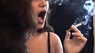 Smoking Denise: Tits Bulging