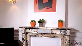 Julie Skyhigh - High Heels Slave