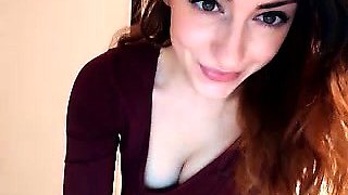 cute cutie redhead flashing boobs on live webcam