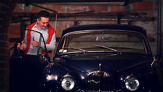 Coquette ventures into much harder lands… - Jacquie et Michel TV