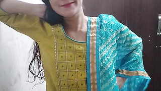 Step sister ko nanga karke bathroom me choda