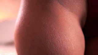 Solo redhead big ass babe toys her holes