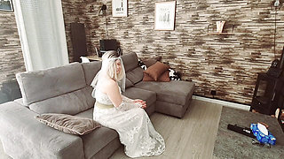 Married virgin gets fucked by her best man before her wedding and gets his load of cum on her face