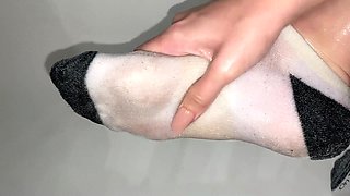 Foot Oil Massage in Ankle Socks