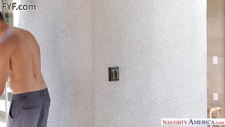 Julia Ann & Alexis Fawx take on Damon's monster cock in HD reality porn