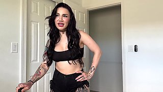 Thick Pawg Step Sis Shares Bed