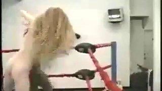 BLOW Wrestling Jungle Queen vs Ebony Barbie: Babe, Catfight  Wrestilng Porn