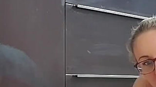 Studentin Aneta Anal Dildo