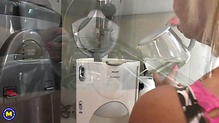 Horny Mature Woman Fingers Herself - MatureNL