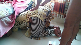 Desi big assed daughter in law got stuck while cleaning under the bed, then father in law fucked her ass hard