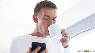 Elegant Martina's big cock scene