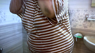 Bada Dodh Wali Cacci - Indian Big Ass & Huge Boobs Sexy Hot Aunty Shower in My Toilet Then I Caught Her and Record & Fuck Her