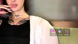 Brunette Solo Webcam Masturbation