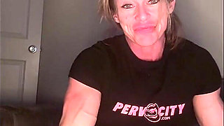 Dildo Muscle Worship