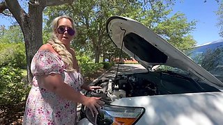 Car Trouble Venus Rewards A Stranger Who Gets Her Car Started With A