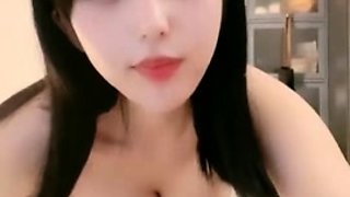 Teen Glasses Cam with Big Boobs