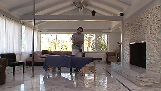 Two big natural boobs in search of sperm